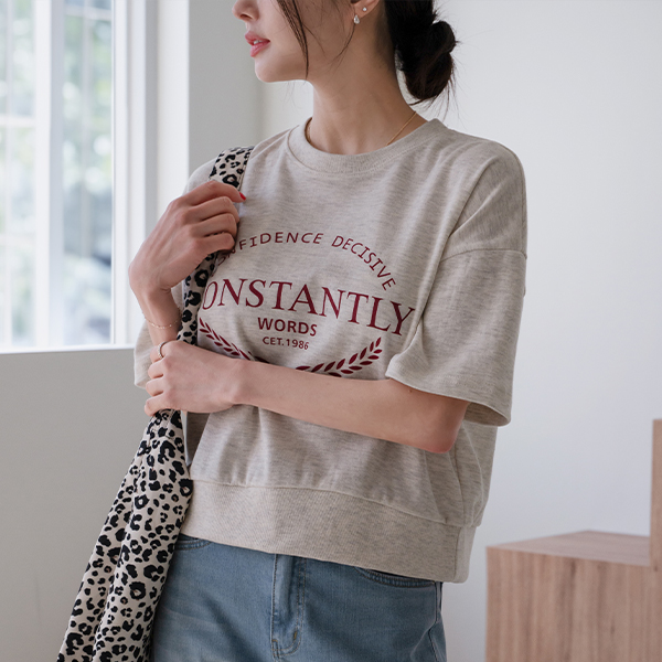 [Special Sale] Con Lettering Short-sleeve sweatshirt