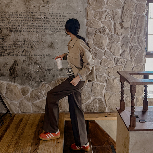 Robin Stripe V Sweatshirt