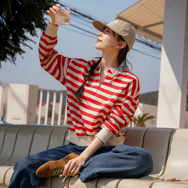 펜던트 투타입 Collar sweatshirt