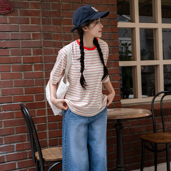 Brave Patch Horizontal Striped Short-sleeve T-shirt