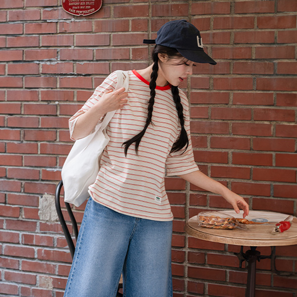 Brave Patch Horizontal Striped Short-sleeve T-shirt