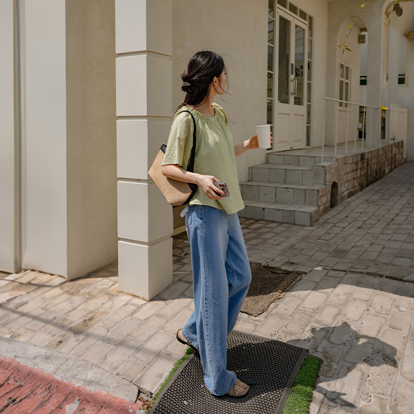 오믈렛 코지 Short-sleeve Blouse