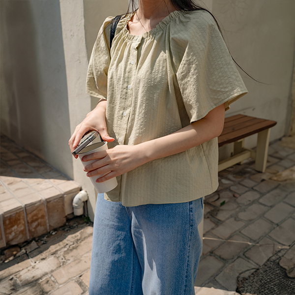 오믈렛 코지 Short-sleeve Blouse