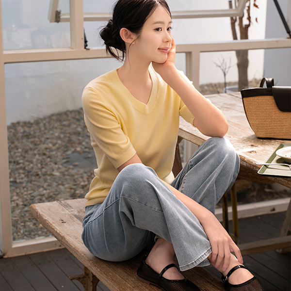 Hug V Short-sleeve Knitwear