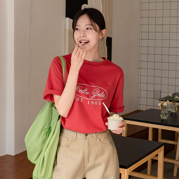 델타 loose fit Short-sleeve T-shirt