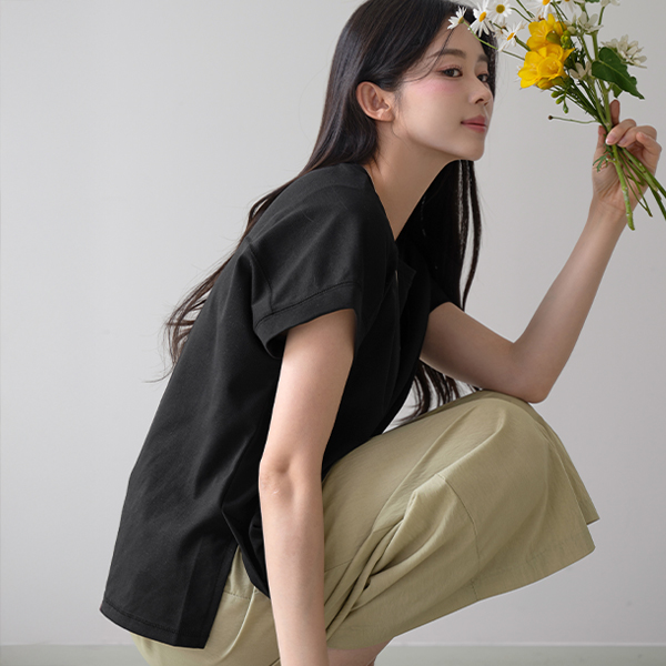 Simple Incision T-shirt