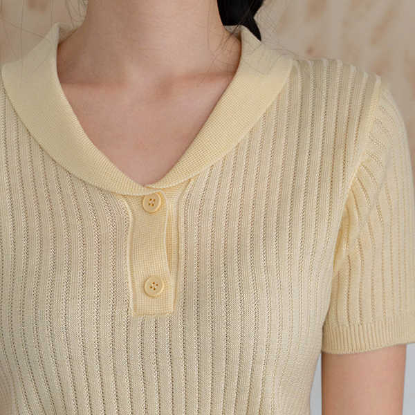 동글 Collar Corrugated Short-sleeve Knitwear