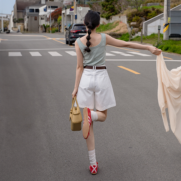 위드 유넥 Labels Sleeveless shirts T-shirt