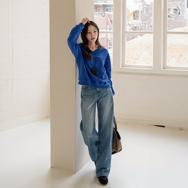 [valyou] Two-Type Stave Patch Sweatshirt