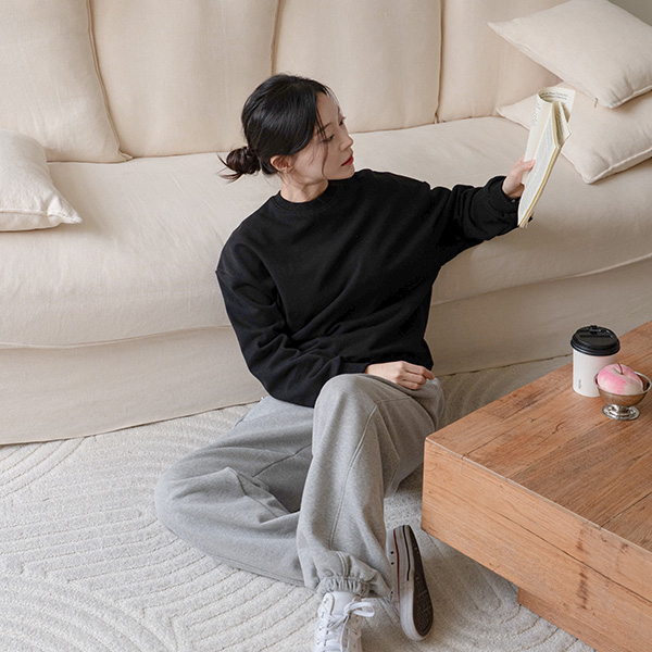 [valyou] Two-Type Stave Patch Sweatshirt