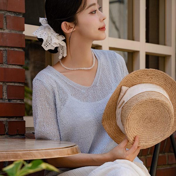 Quality V-neck Short-sleeve Knitwear