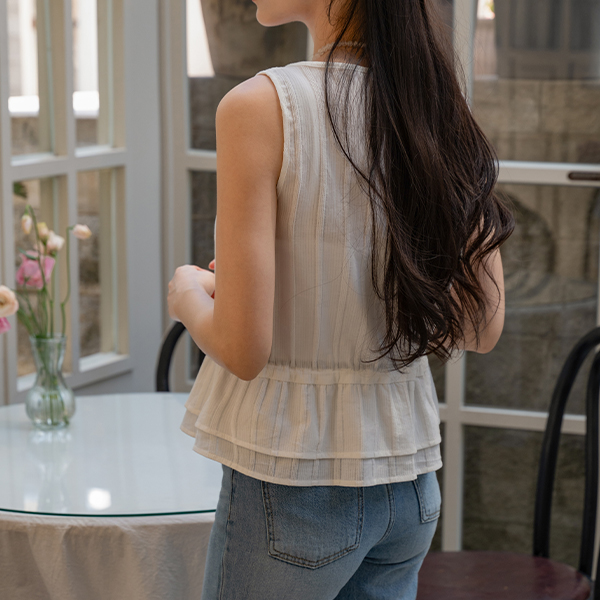 퓨어 핀턱 Sleeveless Blouse