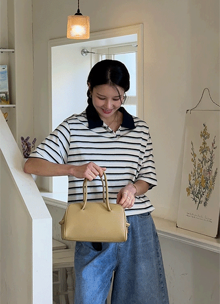 오버 horizontal striped Collar Short-sleeve T-shirt Korea