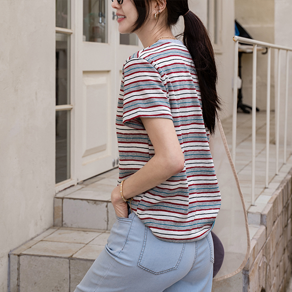 Color Matching horizontal striped 후로피 Short-sleeve T-shirt