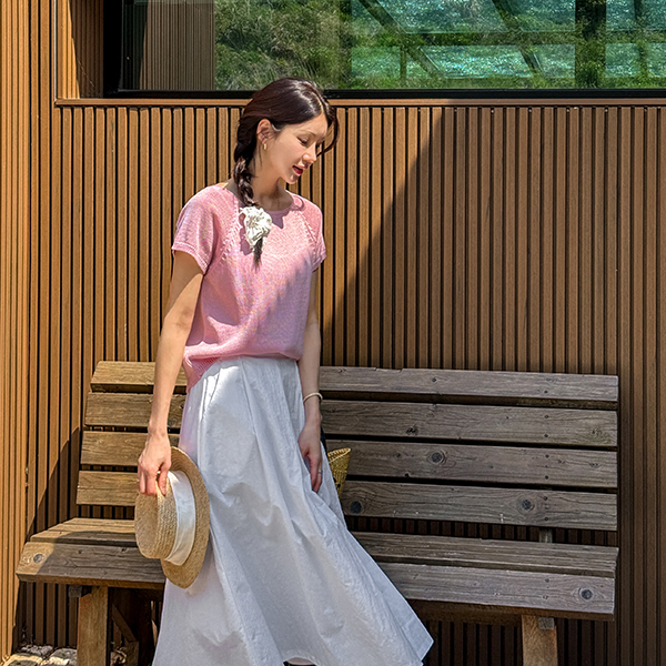 베터 스퀘어 Short-sleeve Knitwear
