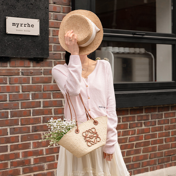Raglan Boucle Embroidery Cardigan