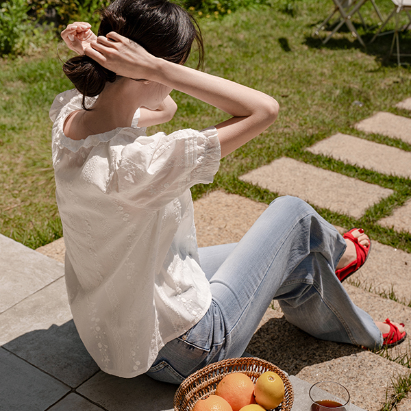 Flower Ribbon Lace Short-sleeve Blouse