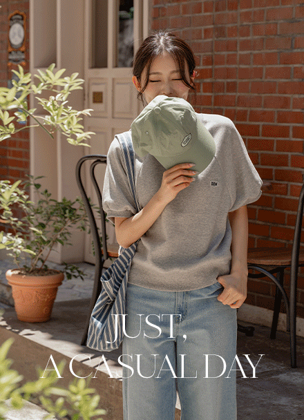 [Special Sale] Draw Patch V-neck Short-sleeve sweatshirt Korea