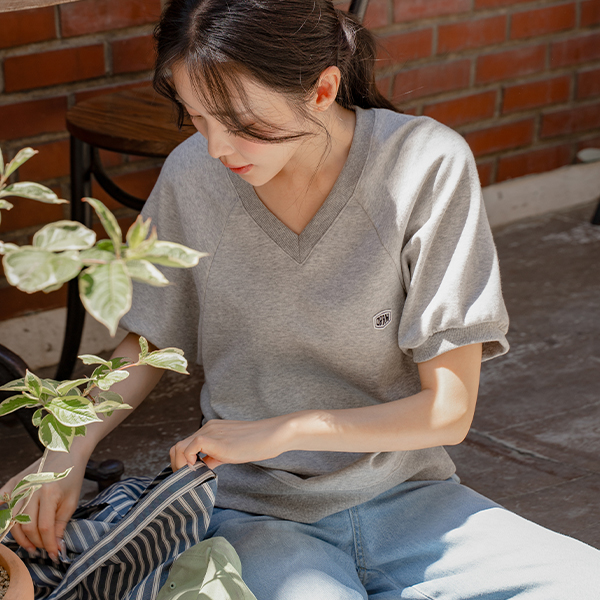 [Special Sale] Draw Patch V-neck Short-sleeve sweatshirt