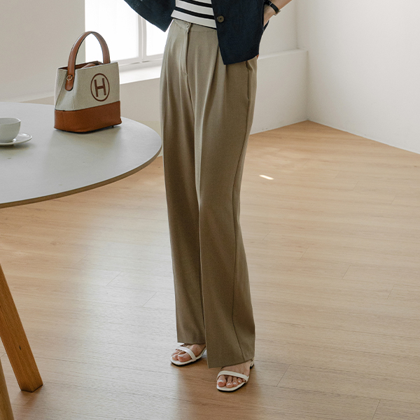 Jam Inbanding Pintuck Straight Wide Slacks