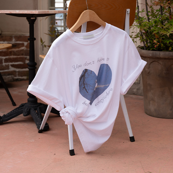 Swan Heart Printed Short-sleeve T-shirt