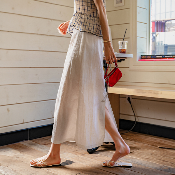 Minimal Rustle Backbanding Skirt