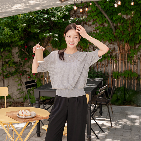 Ade Twiddle Round Half Knitwear