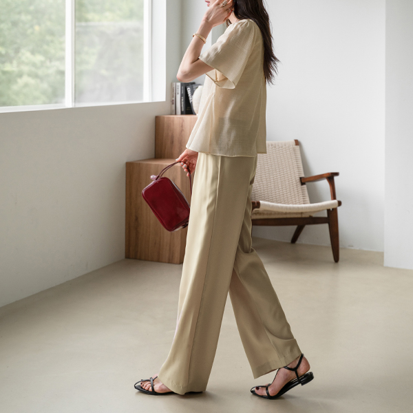 Silky Mood Flare Blouse