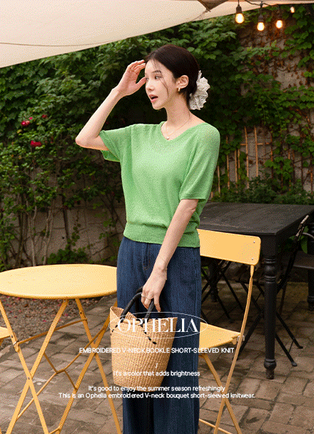 Ophelia Embroidery V-neck Boucle Short-sleeve Knitwear Korea