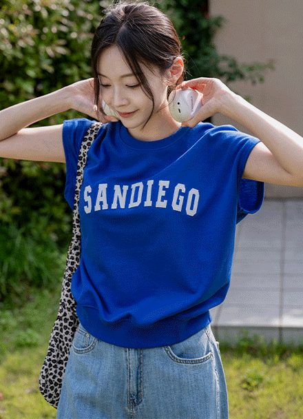 Sandy Patch Cap Sleeves Sweatshirt Korea
