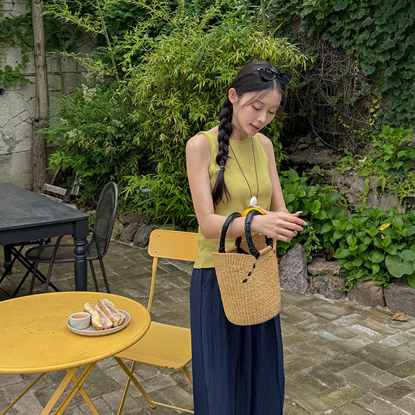 [Special Sale] Basic Viscose Knitwear Sleeveless shirts
