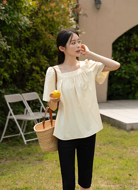 Sweet Shirring Square Blouse Korea