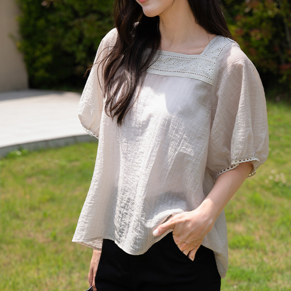 Love Lace Puff Short-sleeve Blouse