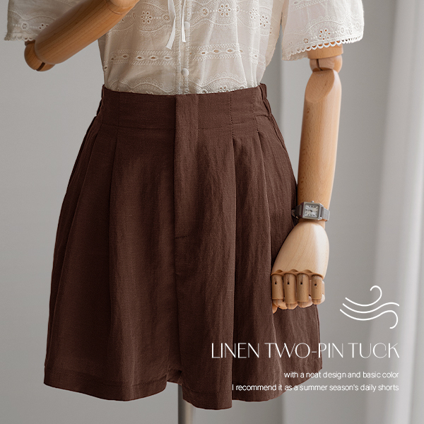 Linen Two-pin tuck Back Banding Shorts