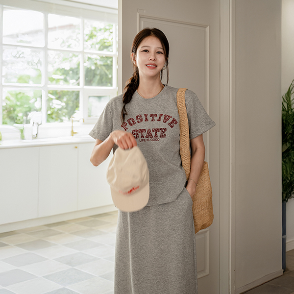 Red Point Short-sleeve Skirt Set