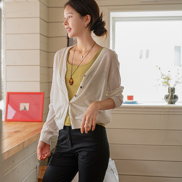살안타 Linen V-neck Cardigan