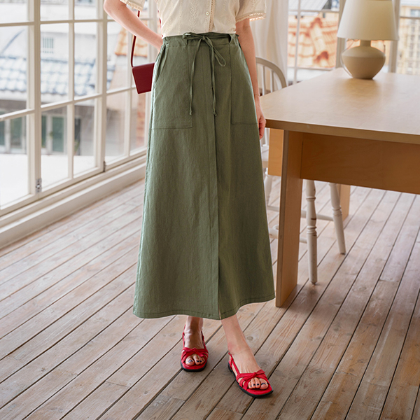 Perfect Cool Skirt (pocket slit A-line)