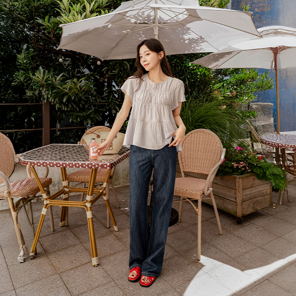 앤제이 볼륨 Short-sleeve Blouse