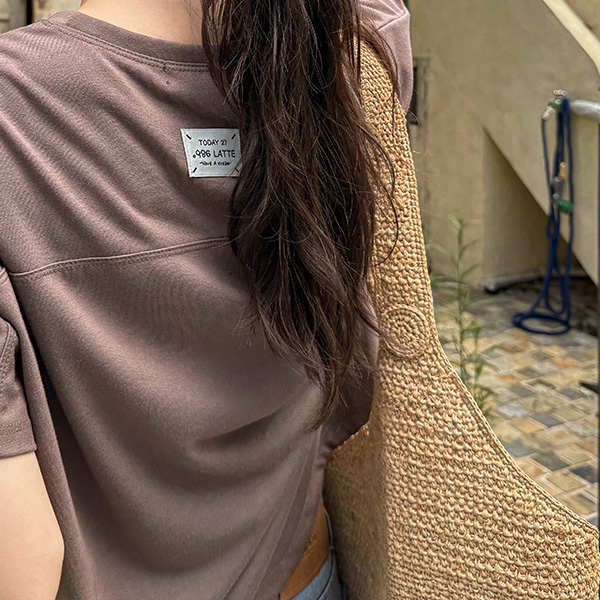 어게인 절개 백패치 T-shirt