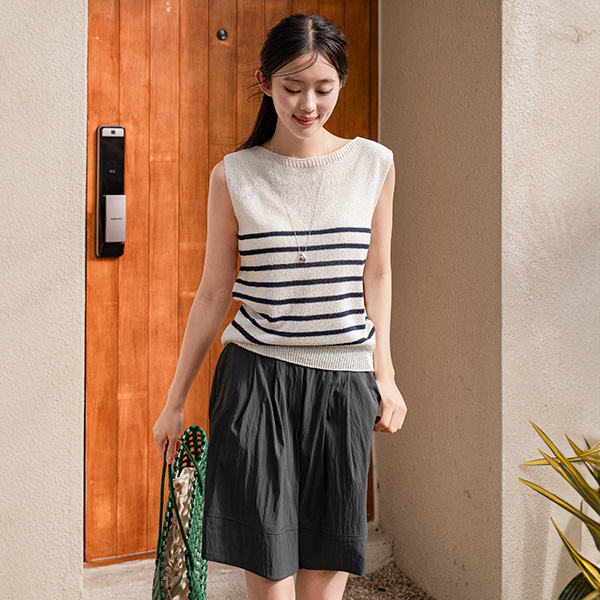 Boucle Stripe Semi Boat Neck Sleeveless Shirts