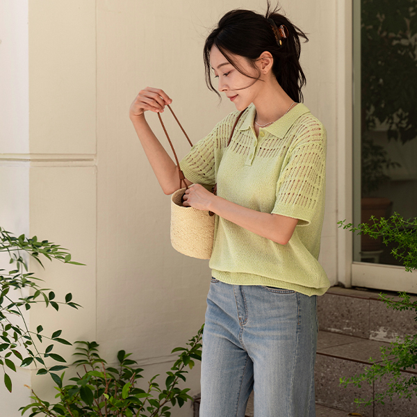 Almond Punching Collar Knitwear