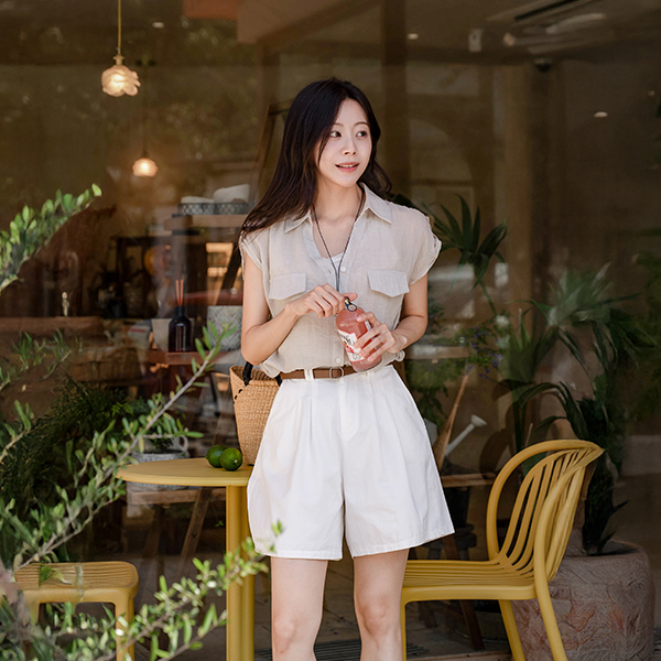 Collar Two-pocket Cap Sleeve Rollup Shirt