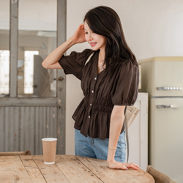 Leviathan Shirring Puff Blouse