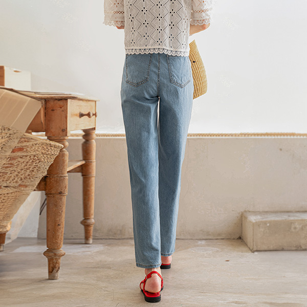 Soft Banding Crop Straight Pants