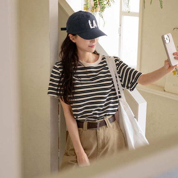 [valyou] Multi Color Stripe Short-sleeve T-shirt
