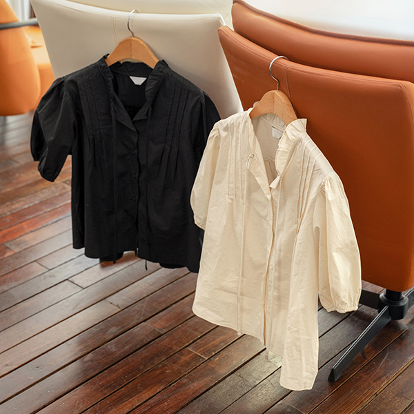 Neck Frill Pintuck Puff Blouse