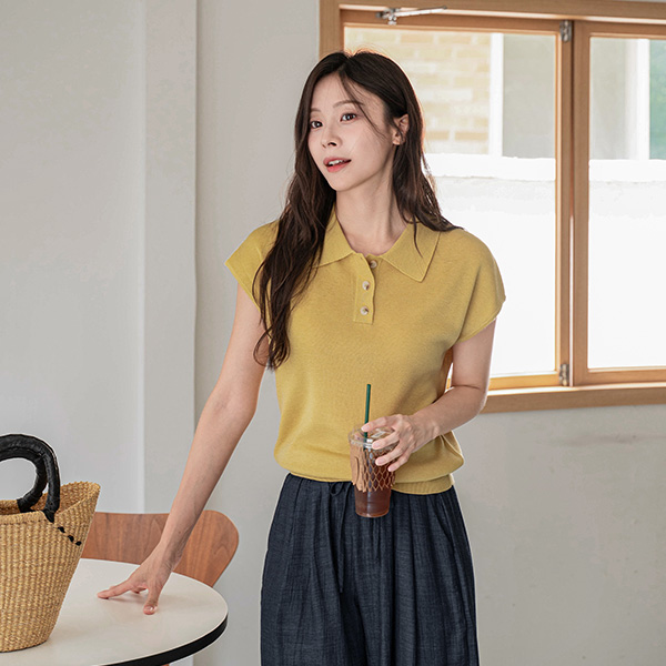 Marble Button Collar Cap Sleeve Knitwear