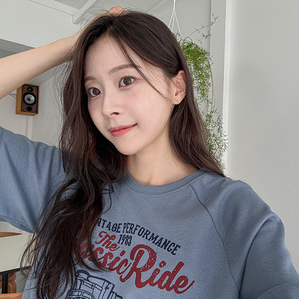 1983 나염 nagrang Short-sleeve sweatshirt