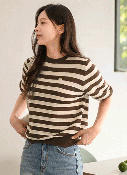 보들 Color Matching horizontal striped Knitwear Korea