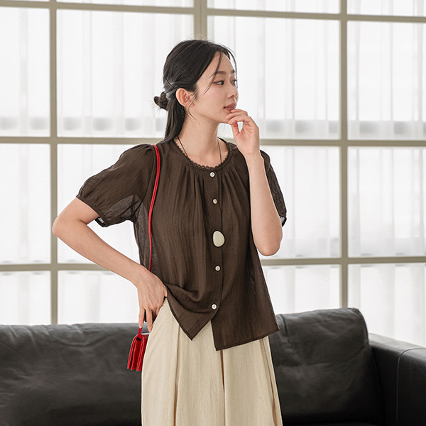 Melt Pintuck Lacey Blouse